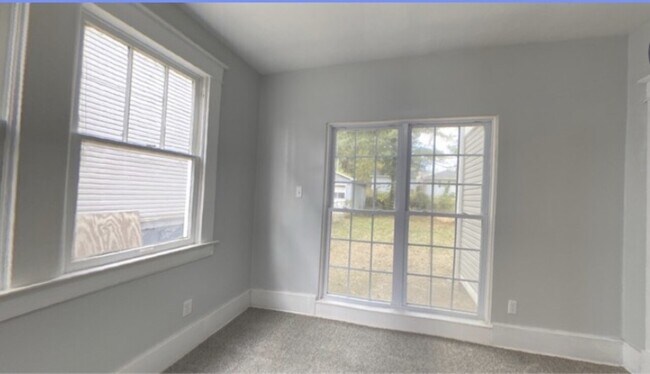 Building Photo - 1227 24th