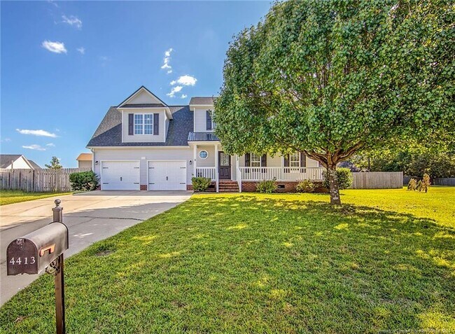 Foto del edificio - 4413 Goldenrod Ct
