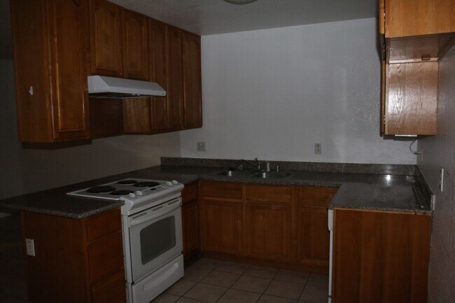 Foto del edificio - Home for Rent in Sacramento, CA 95842