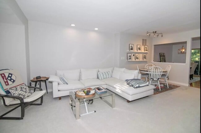 Photo - 15798 Widewater Dr (Montclair, VA) Townhome