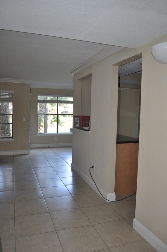 Foto principal - 876 Coral Reef Way