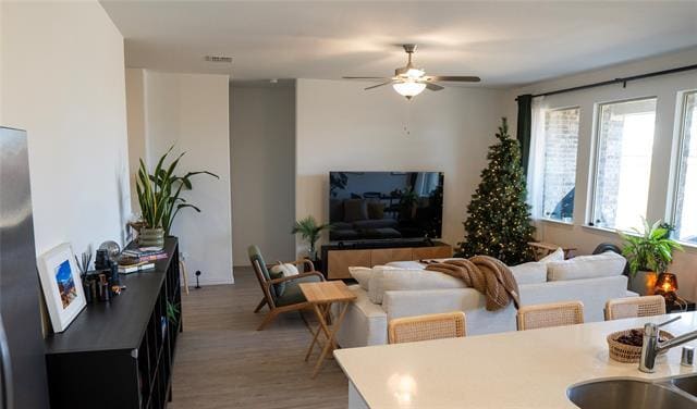 Foto del edificio - 3305 Kaufman Ct