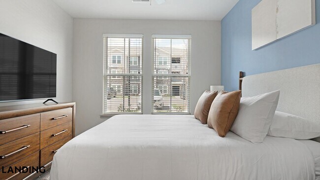 Foto del edificio - 3237 Memorial Blvd
