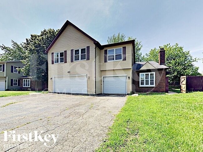 Building Photo - 901 Autumn Ln