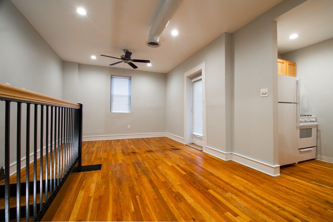 Building Photo - Garden Arch Apartments