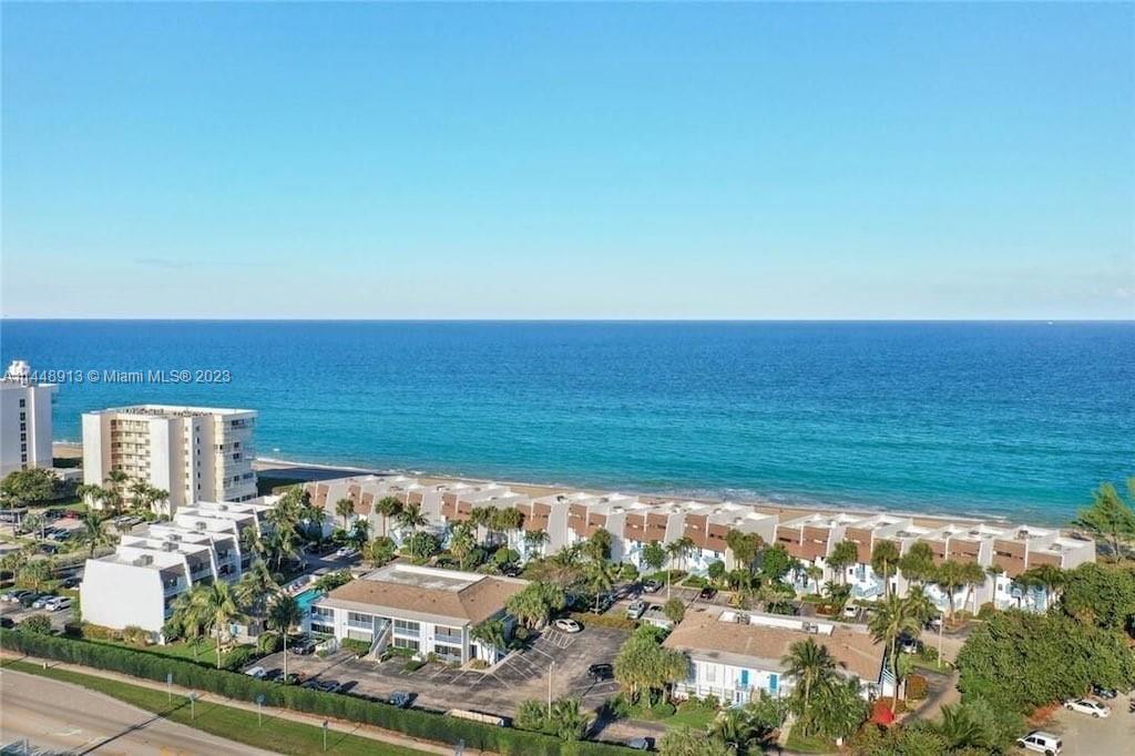 Primary Photo - 11000 S Ocean Dr