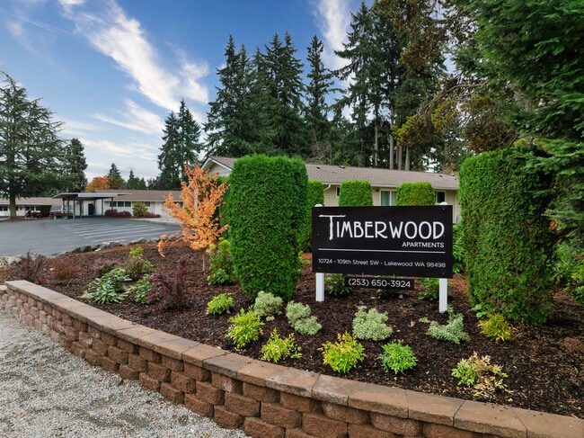 Building Photo - Timberwood Court