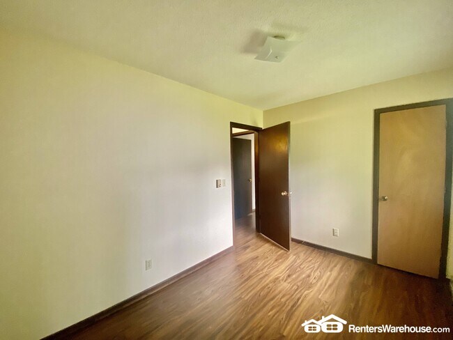 Foto del edificio - 206 N Madison St