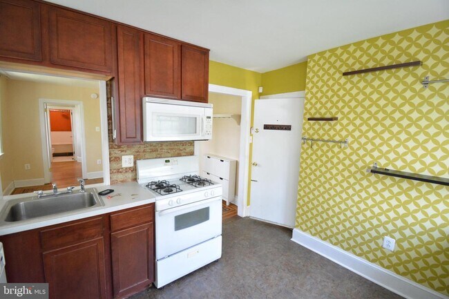 Foto del edificio - 504 W Coulter St