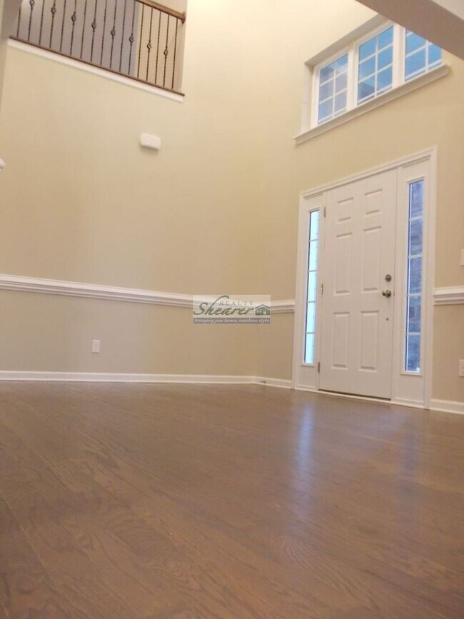 Building Photo - Spacious 4 Bedroom Home in Cox Mill School...