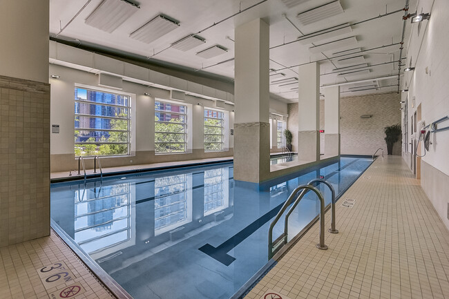 Foto del edificio - 474 N Lake Shore Dr