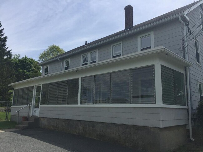 Front Exterior - 13 Middle St