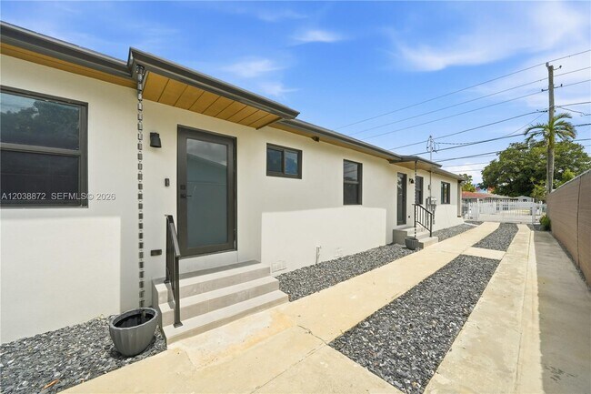 Foto del edificio - 1861 NW 27th St