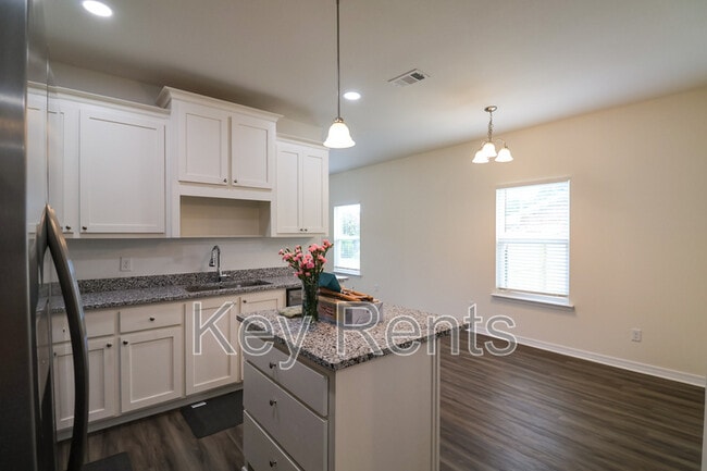 Building Photo - 7111 McAdam Ct