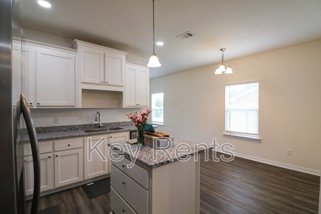 Foto del edificio - 7111 McAdam Ct