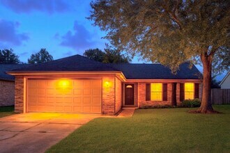 Building Photo - 3515 Cabin Pl