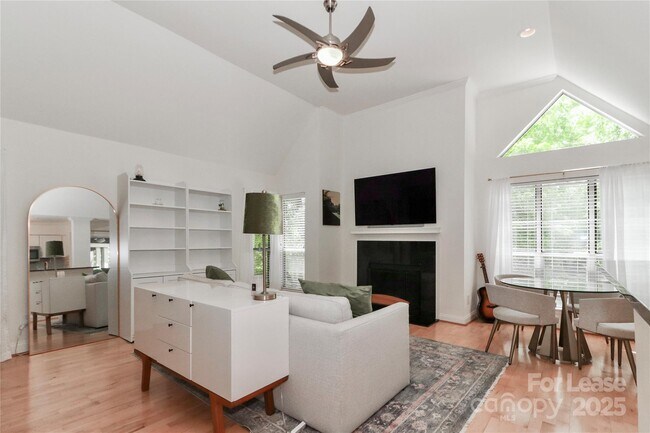 Foto del edificio - 2508 Cranbrook Ln