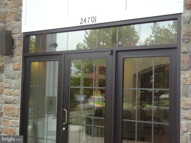 Building Photo - 24701 Byrne Meadow Square
