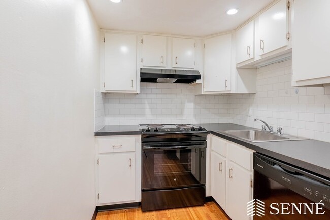 Building Photo - 278 Beacon St