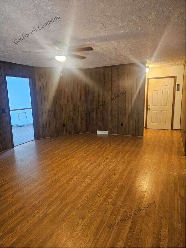 Foto del edificio - "3-Bed, 2-Bath Gem in Greenville – Spacious 1,532 Sq Ft Home on Wilma Drive!"