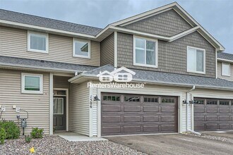 Building Photo - 1506 Southpoint Dr