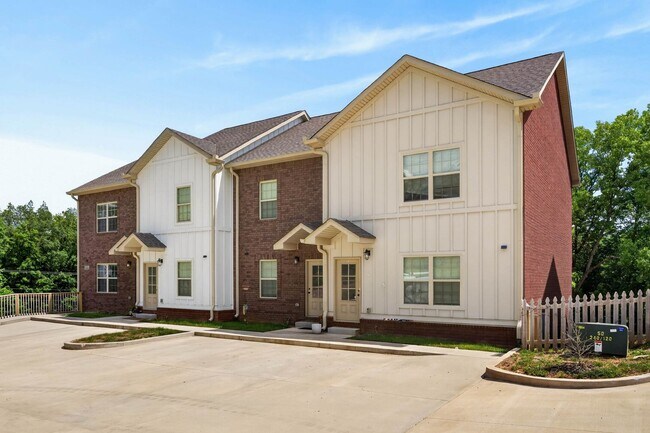 Foto del edificio - 500 Peachers Mill Rd