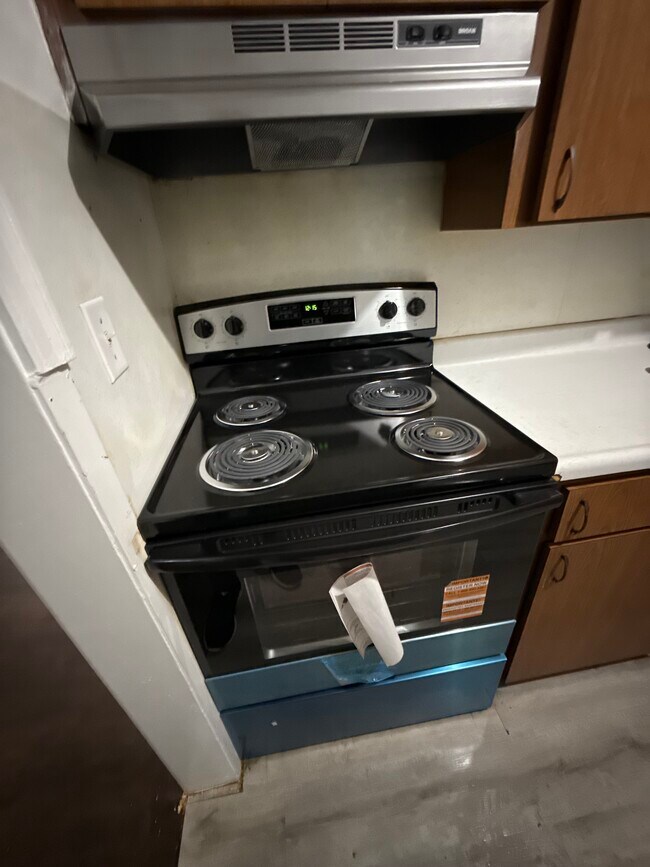 Foto del edificio - 2167 Felch Ave