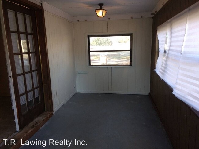 Building Photo - 3 br, 1 bath House - 512 Crawford Street