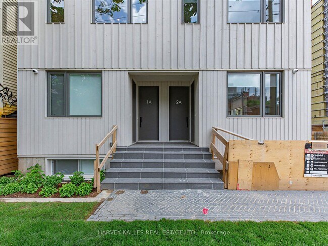 Photo du bâtiment - 45 Bellevue Ave