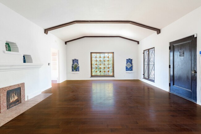 Foto del edificio - 1846 Holmby Ave