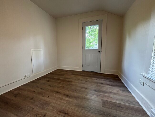 Dormitorio - 644 Galloway St