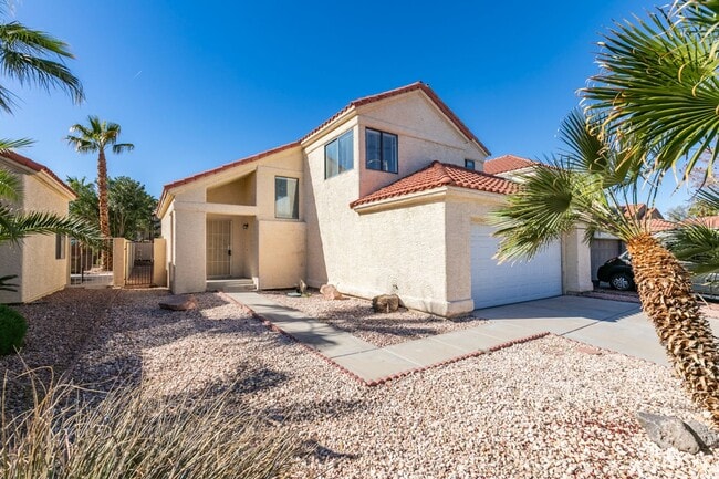 Building Photo - Charming home in Green Valley