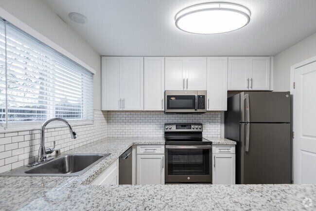 2HAB, 2BA - Southwood Townhome Apartments