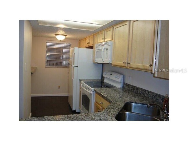 Foto del edificio - 3700 S Osprey Ave