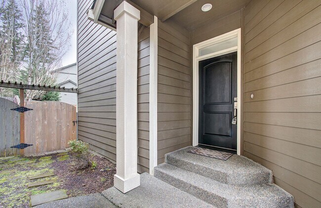 Foto del edificio - Beautiful 2 Story Town Home - Riverview Terrace Washougal!