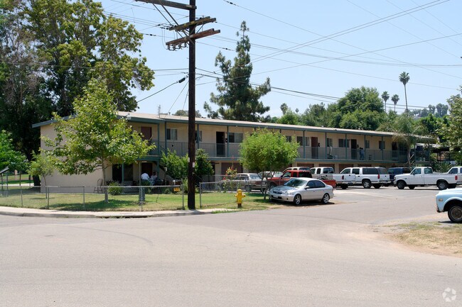 Foto del edificio - 803-815 W 3rd Ave