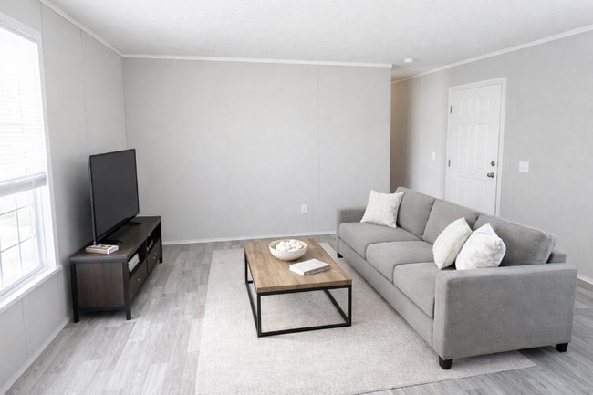 Building Photo - 358 Parker Lake Dr