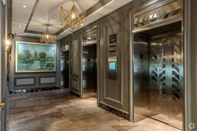 Lobby - LeVeque Tower