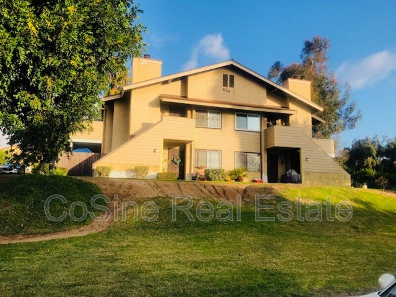 Foto principal - 629 R Ave