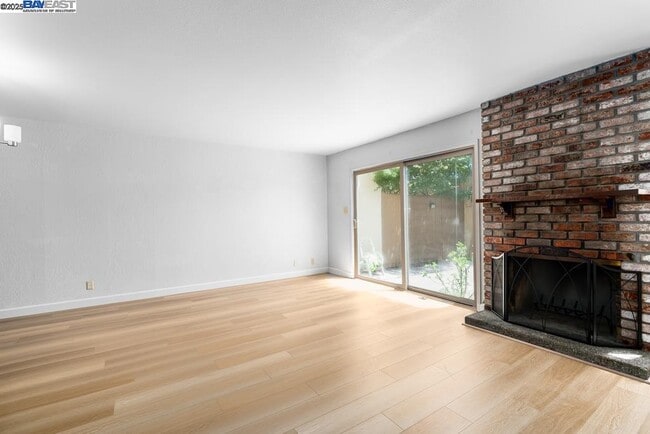 Building Photo - 1115 Camino Del Valle