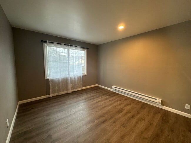 Foto del edificio - Newly Remodeled 3 Bedroom Single Family $5...