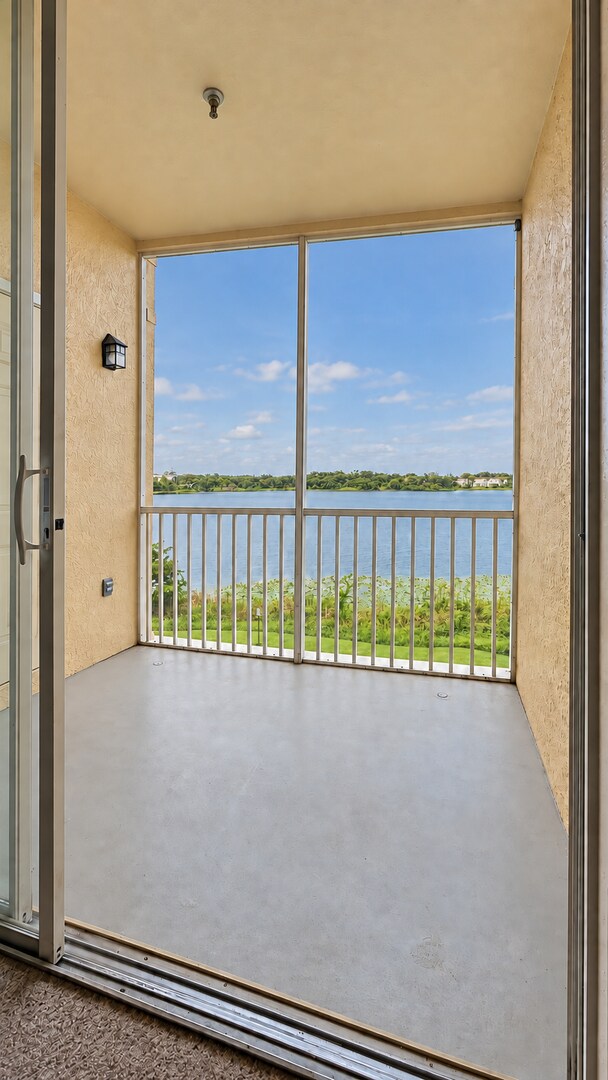 Building Photo - 1440 Lake Shadow Cir