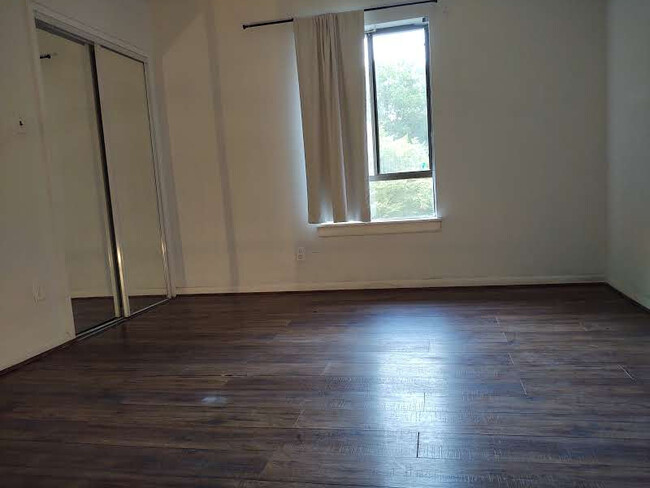 Master Bedroom - 11661 Stoneview Sq