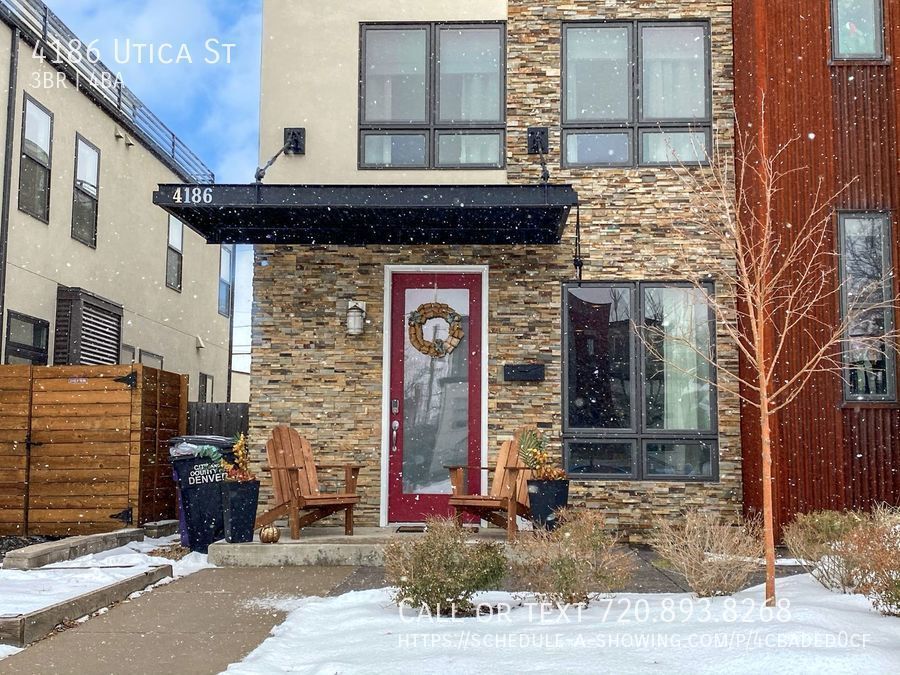 Primary Photo - Stunning 3 Bedroom Town Home With Custom W...