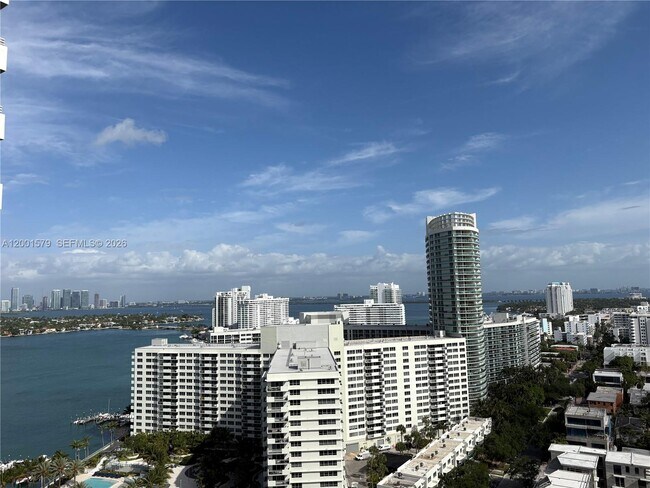 Foto del edificio - 1330 West Ave