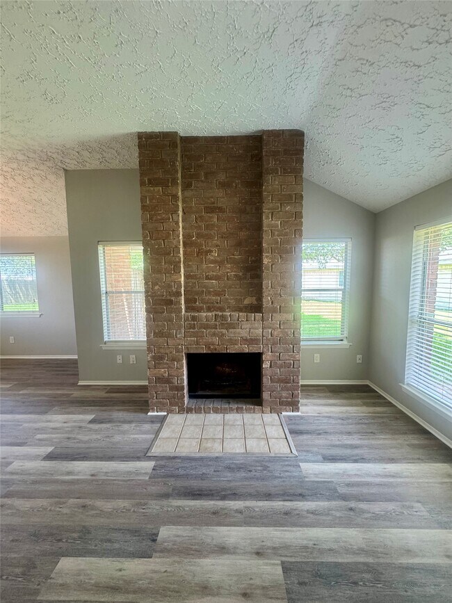 Foto del edificio - 15702 Roxton Ridge Dr