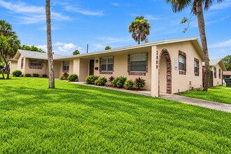 Building Photo - 2889 SW 19th Pl