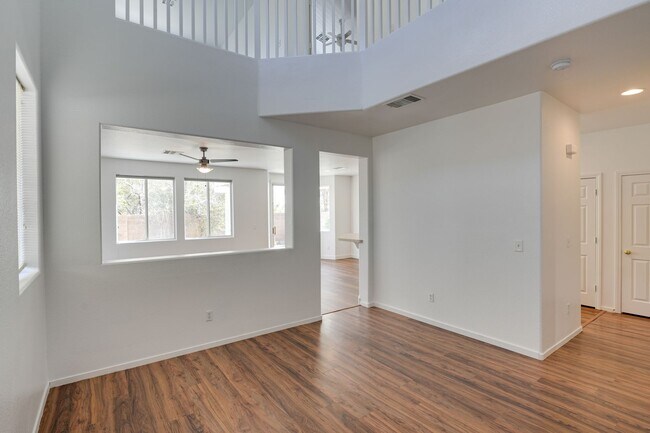 Foto del edificio - ** Coming Soon** Move-In Ready 3 Bed + Loft Home in Gated Northwest Las Vegas Community Next to P...