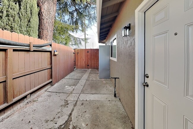 Photo - 10251029wo Apartment