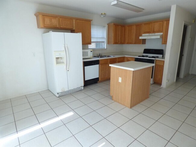 Building Photo - 11229 Pardoners Tale Ln